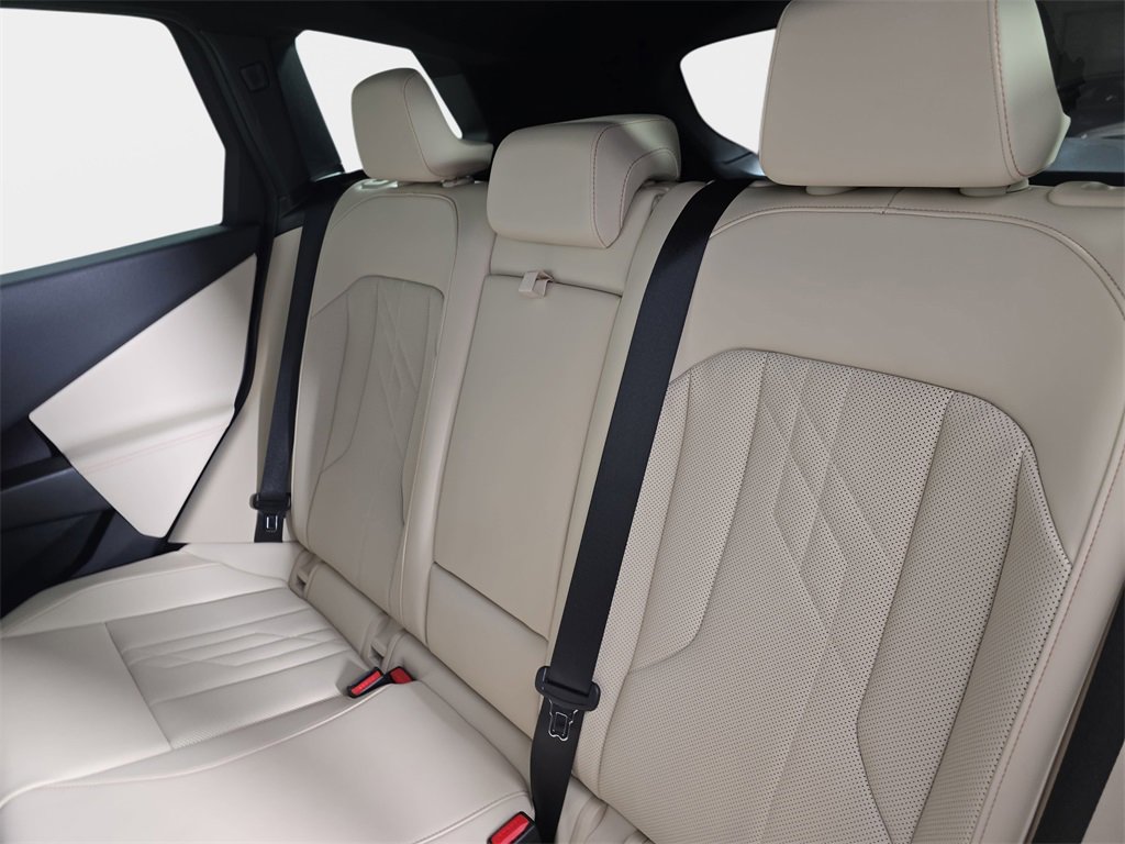 Used 2025 BMW X3 xDrive30i w/ Convenience Package image 17