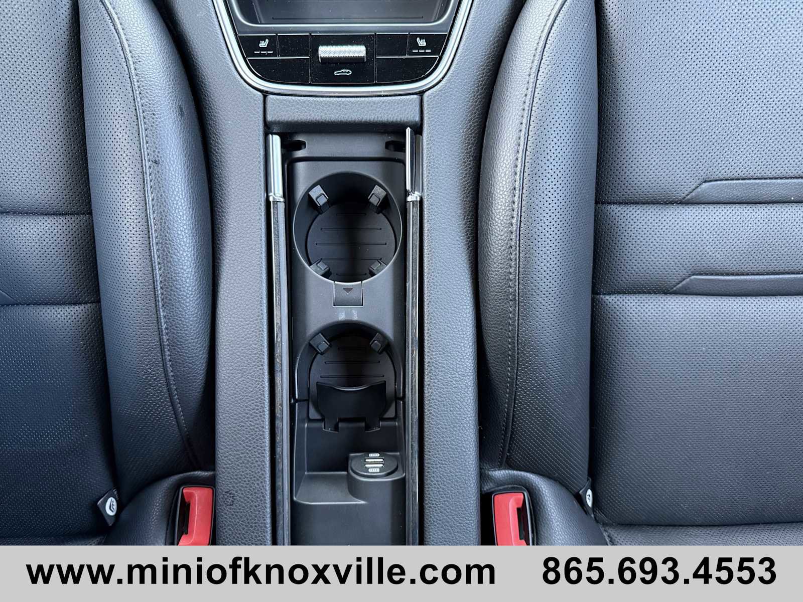 Used 2018 Porsche Panamera 4 image 33