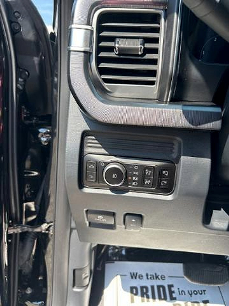 Used 2025 Ford F250 Platinum image 20