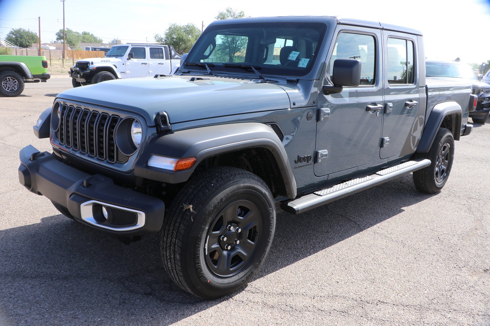 New 2026 Jeep Gladiator Sport AWD/4WD image 3