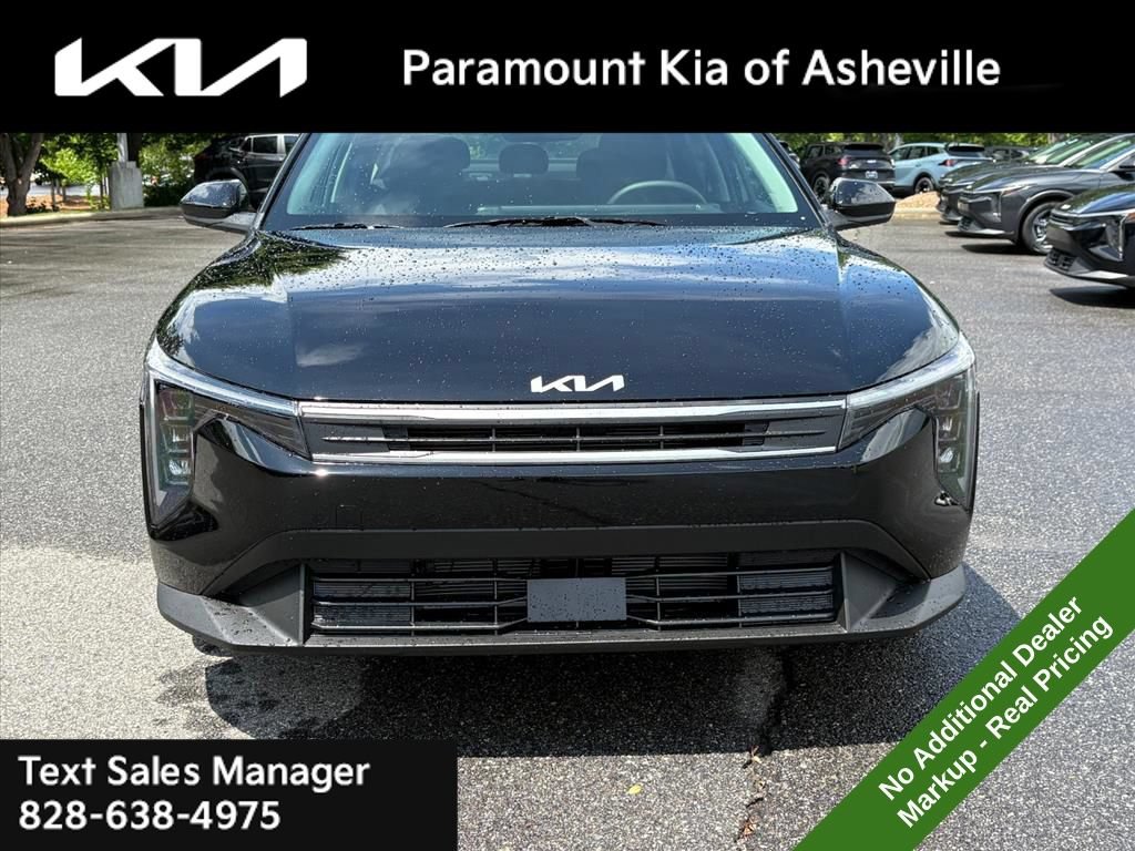 New 2026 Kia K4 FWD image 2