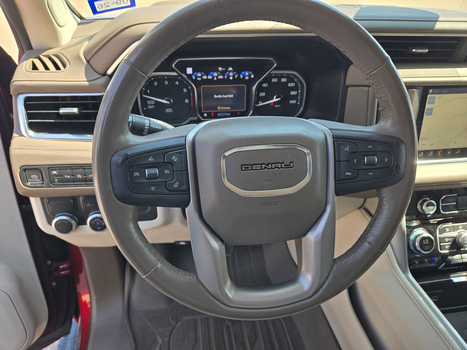 Used 2021 GMC Yukon Denali w/ Denali Premium Package RWD image 9