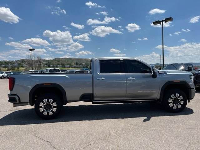 Used 2025 GMC Sierra 3500 Denali w/ Denali Reserve Package AWD/4WD image 6
