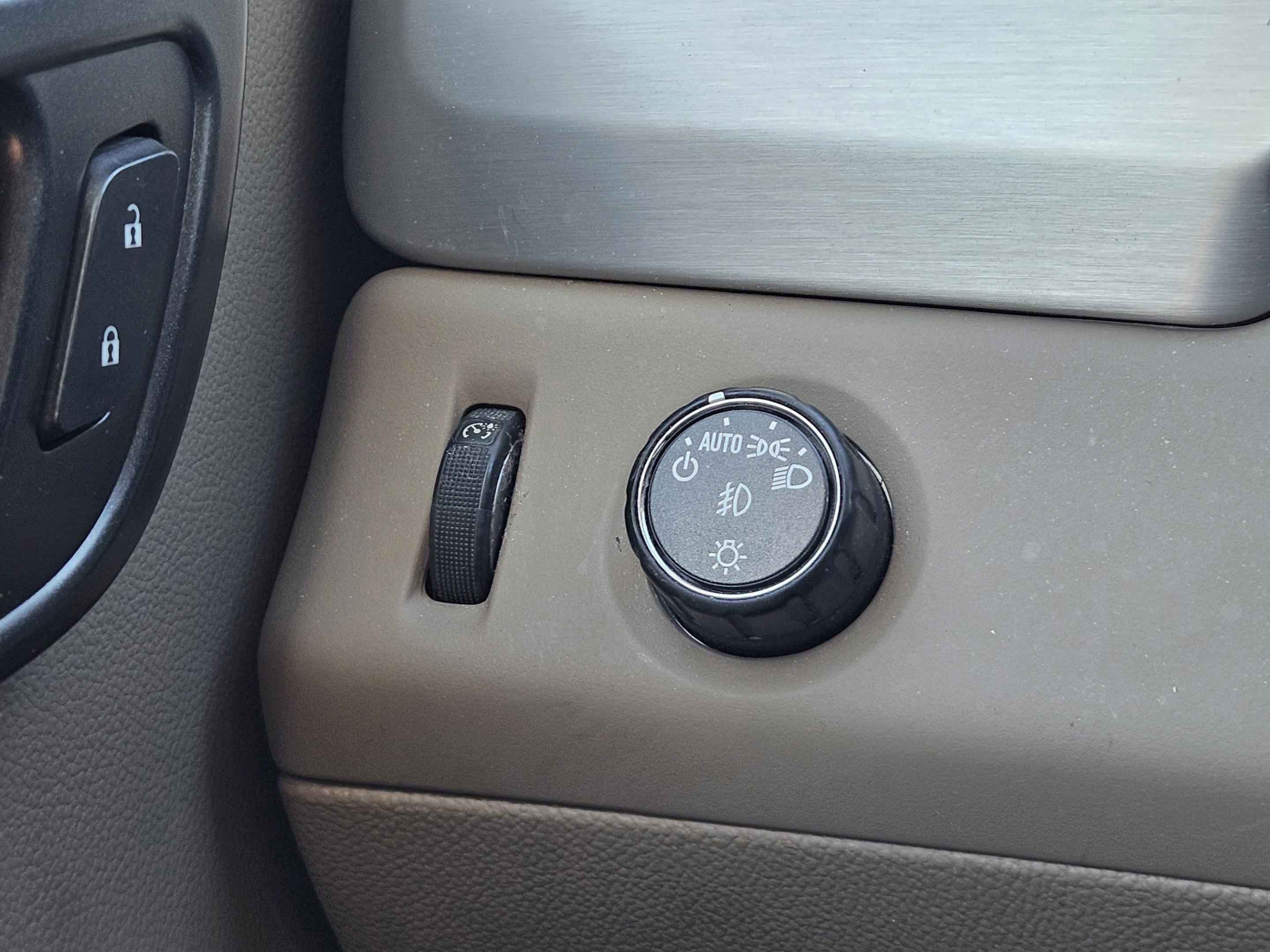 Used 2017 GMC Yukon SLT w/ Open Road Package image 22