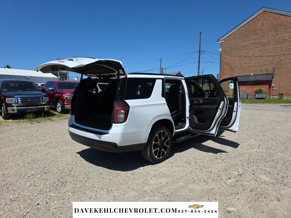 Used 2023 Chevrolet Tahoe RST w/ Luxury Package AWD/4WD image 38