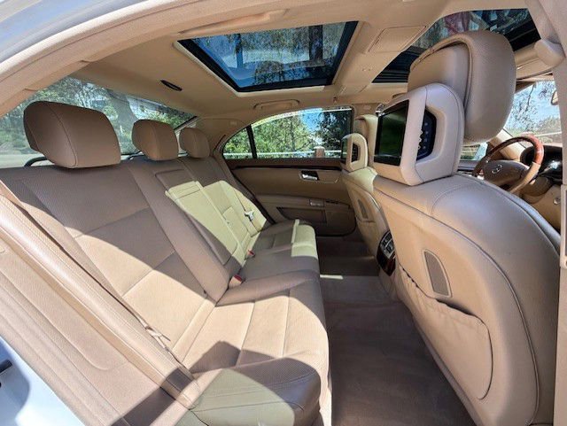 Used 2010 Mercedes-Benz S 550 image 7