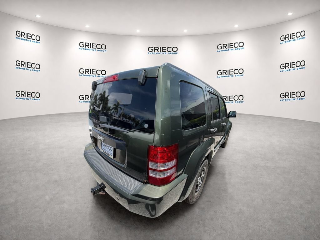 Used 2009 Jeep Liberty Sport w/ Popular Equipment Group AWD/4WD image 7