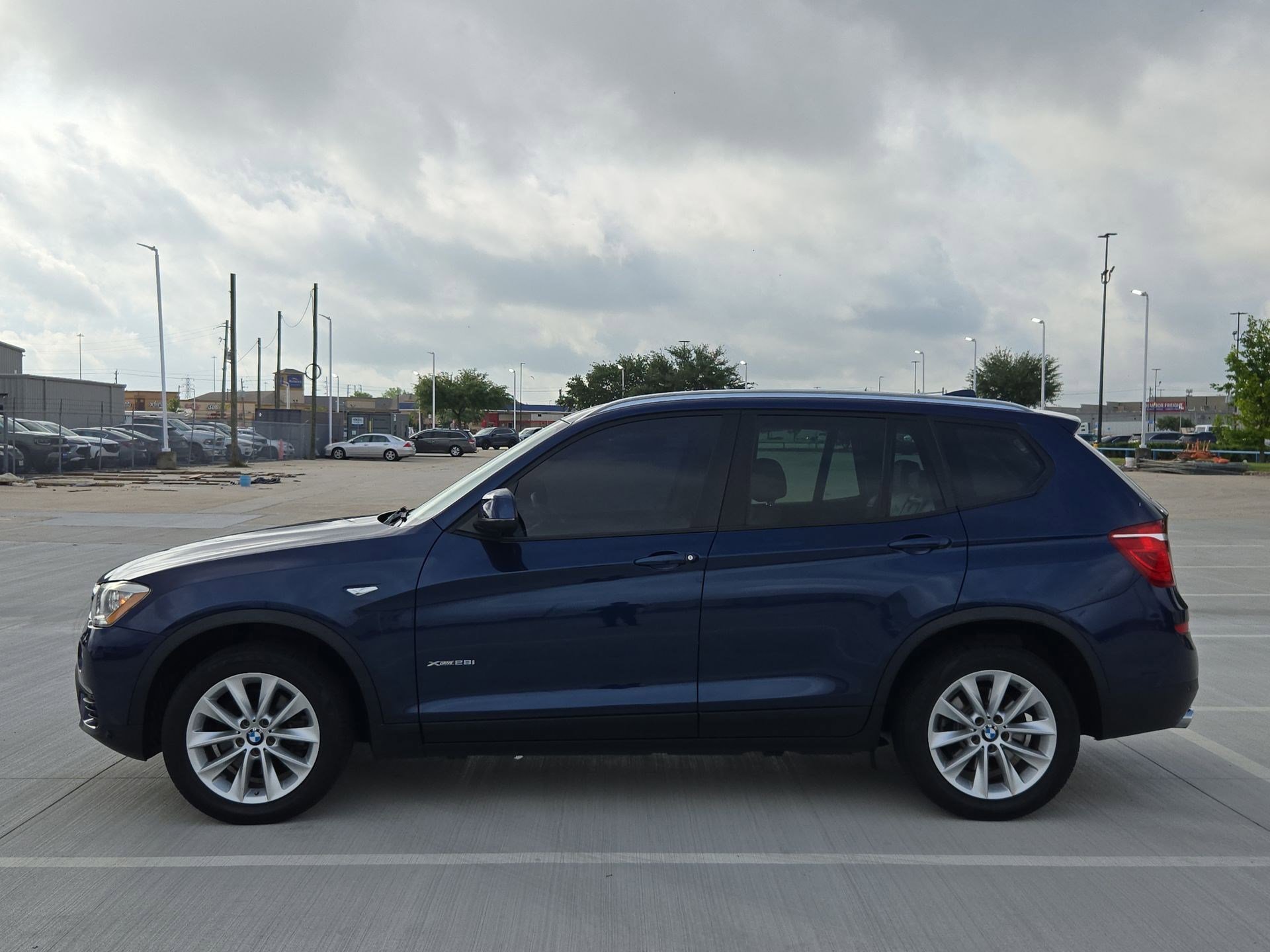 Used 2016 BMW X3 xDrive28i AWD/4WD image 7