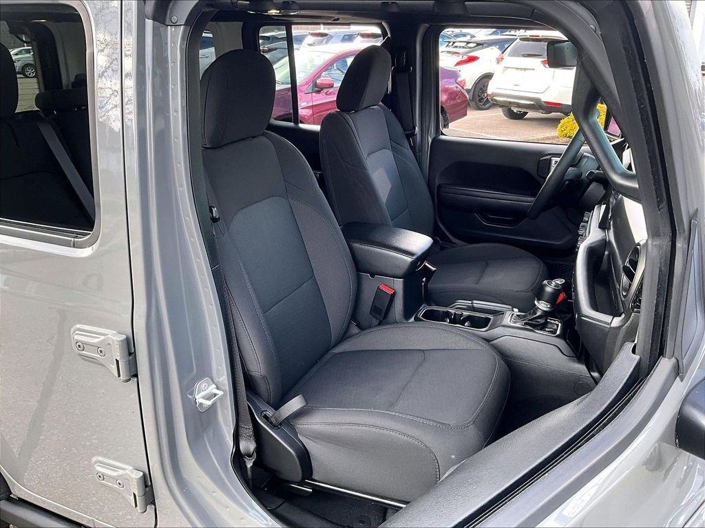 Used 2023 Jeep Wrangler Unlimited w/ Cold Weather Group AWD/4WD image 11