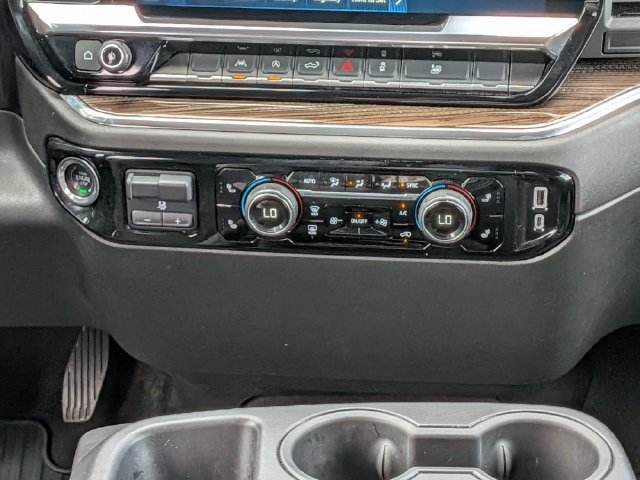 Used 2025 Chevrolet Silverado 1500 LT AWD/4WD image 20