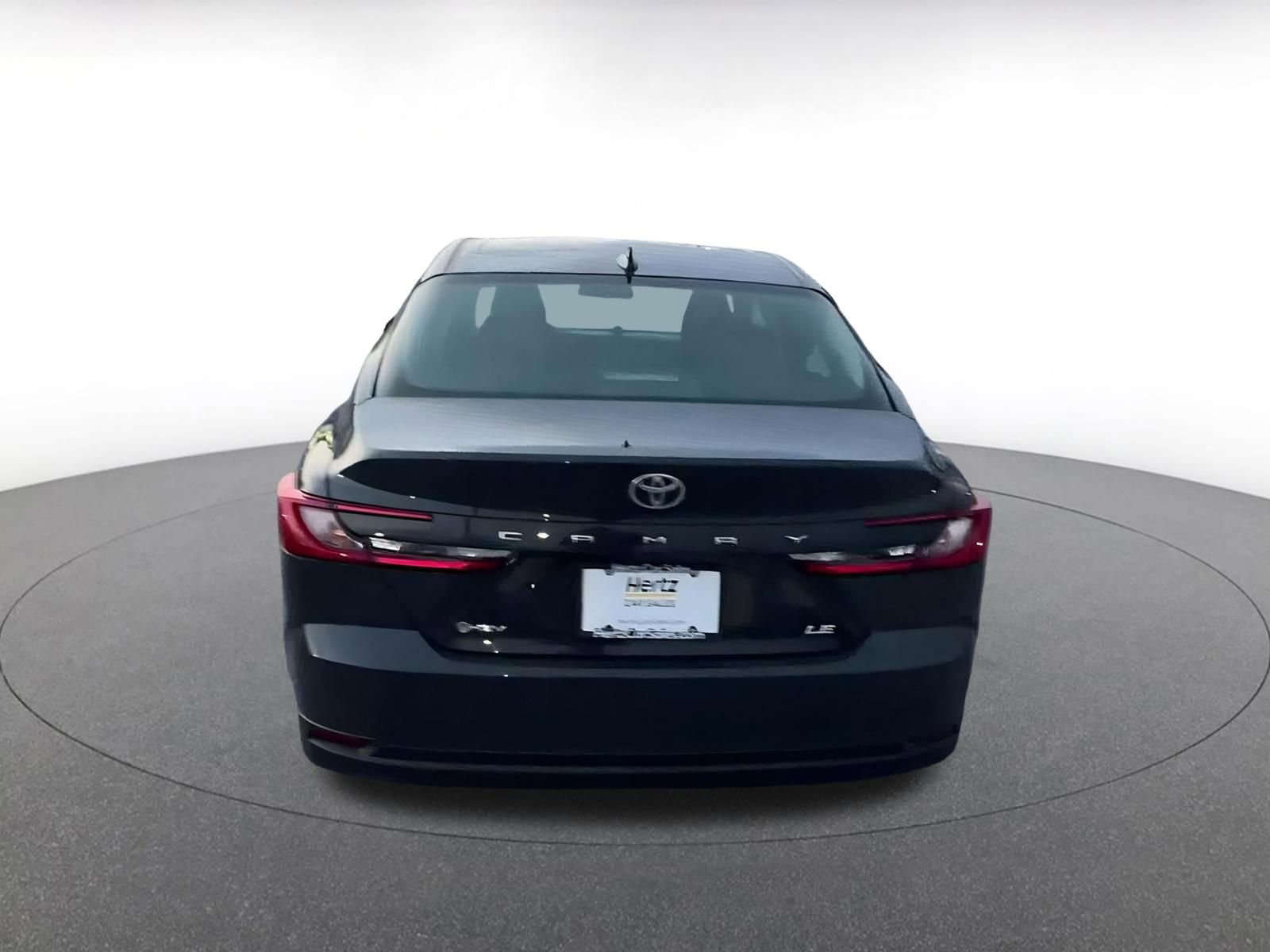 Used 2025 Toyota Camry LE image 12