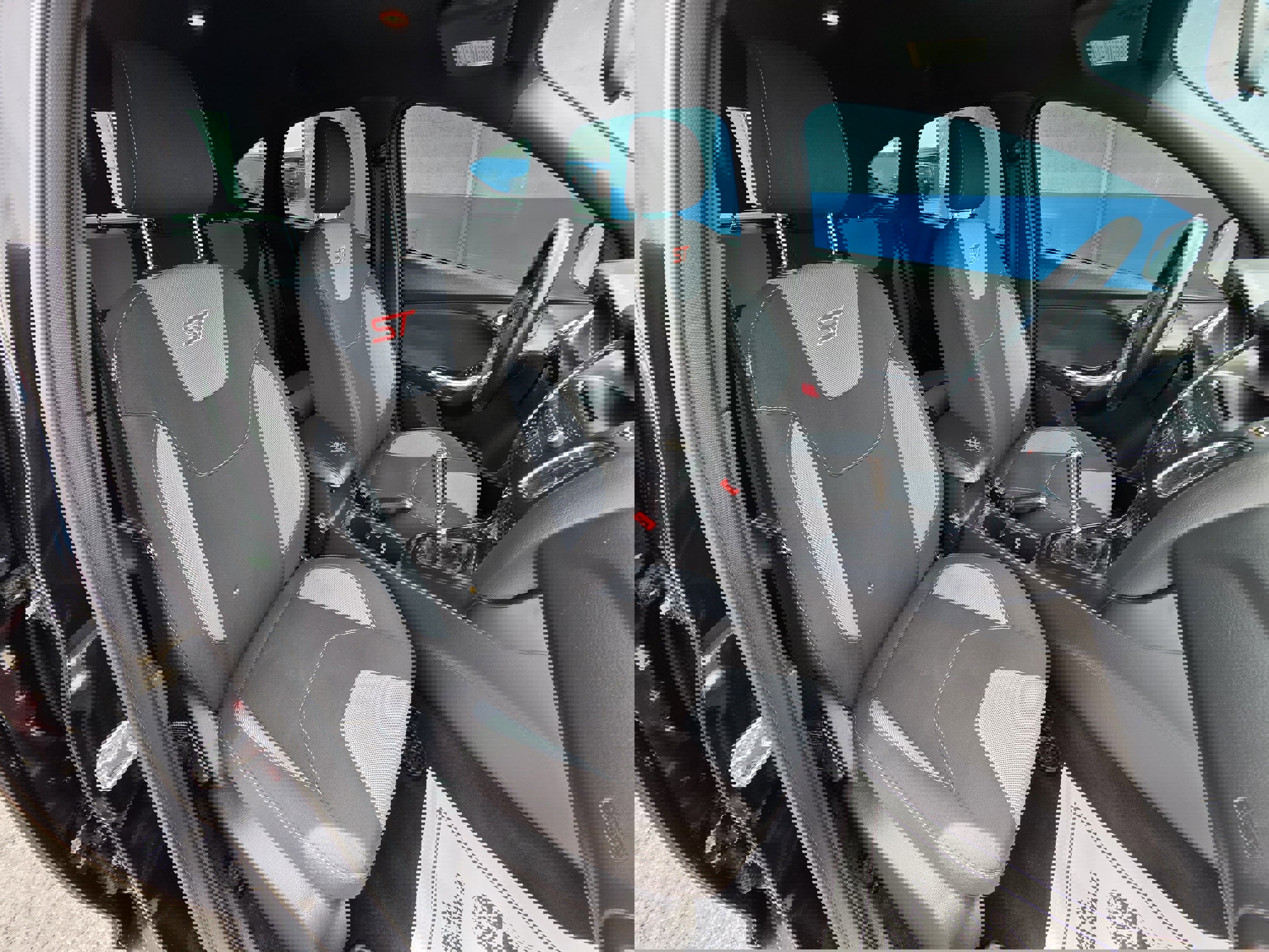 Used 2017 Ford Focus ST image 15