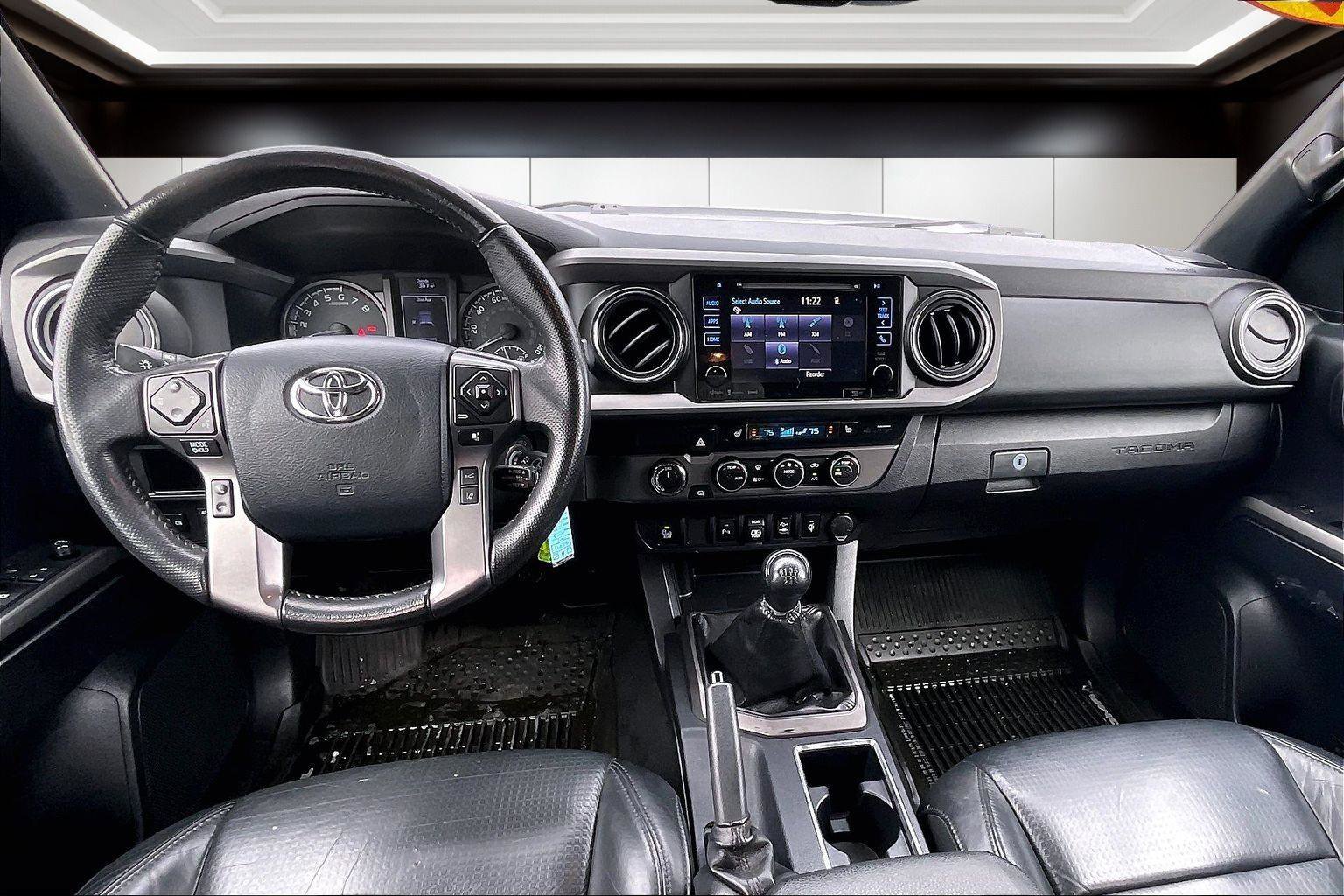 Used 2019 Toyota Tacoma TRD Off-Road image 15