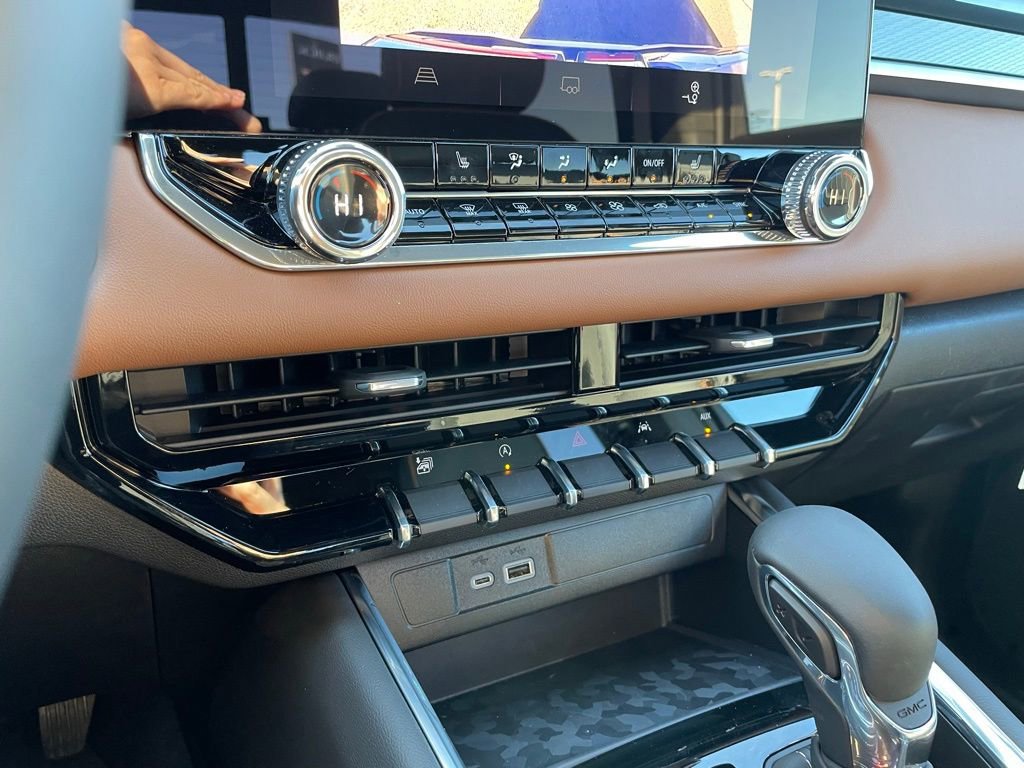 New 2026 GMC Canyon AT4 w/ LPO, Off Road Lift Package image 18