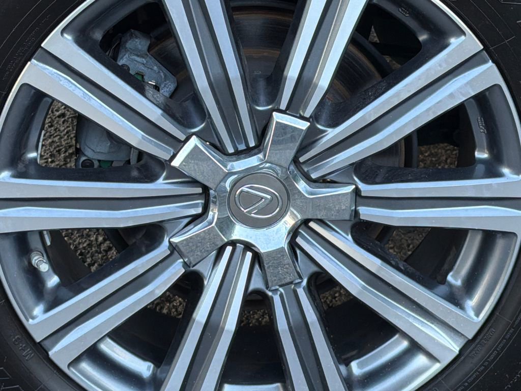 Used 2017 Lexus LX 570 4WD image 6