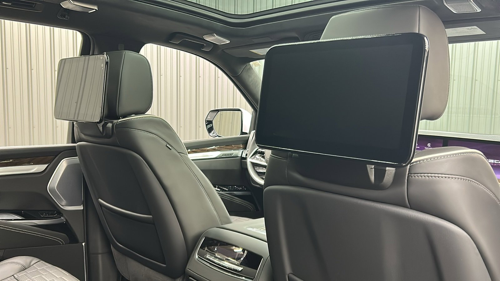 Used 2025 Cadillac Escalade Sport Platinum image 37