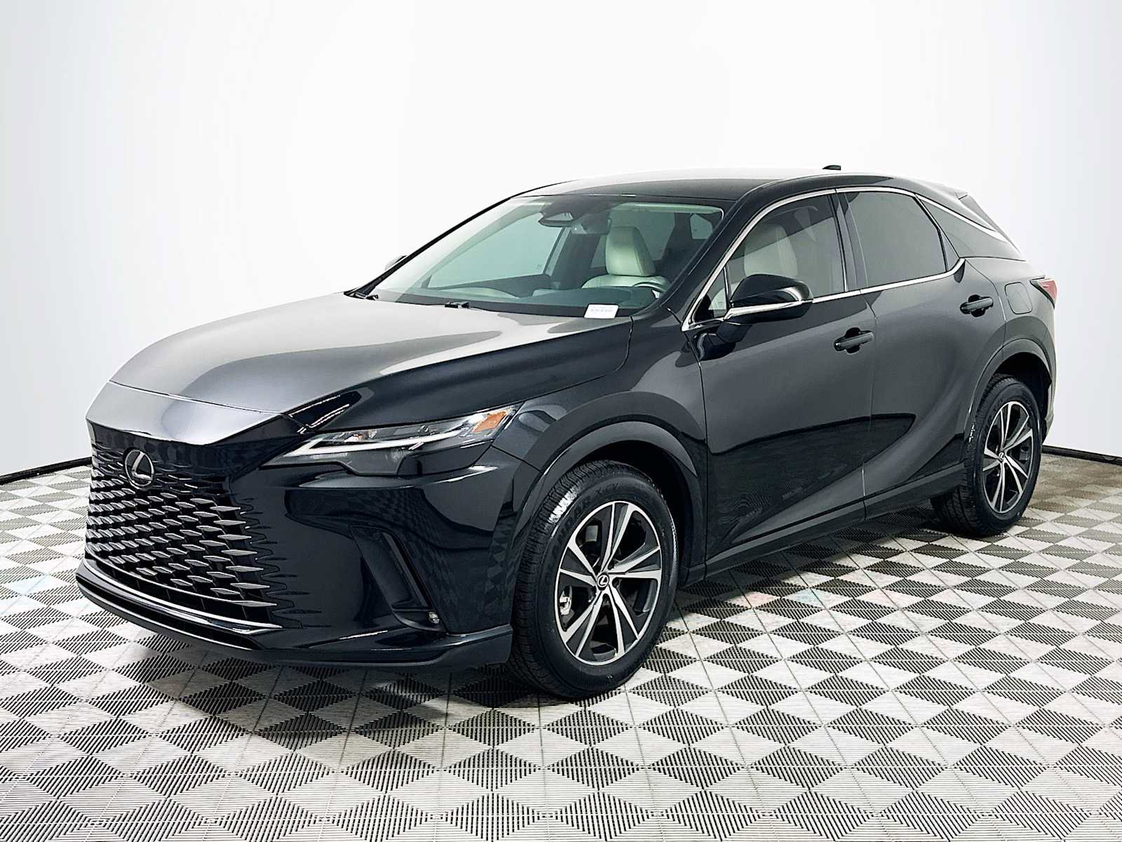 Used 2023 Lexus RX 350 FWD w/ Accessory Package (Z1) image 3