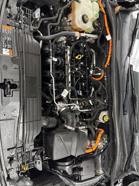 Used 2021 Ford Escape SE w/ SE Sport Appearance Package image 27