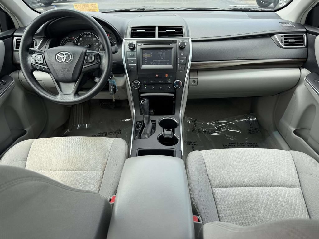 Used 2015 Toyota Camry LE FWD image 20