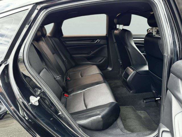 Used 2018 Honda Accord Sport image 45