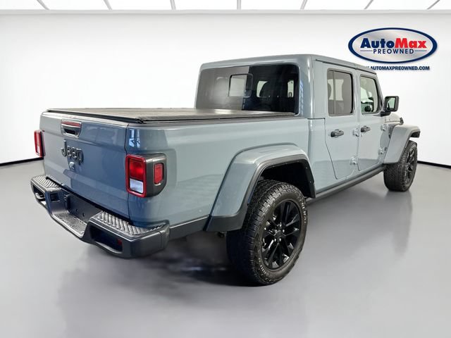 Used 2025 Jeep Gladiator Sport AWD/4WD image 2