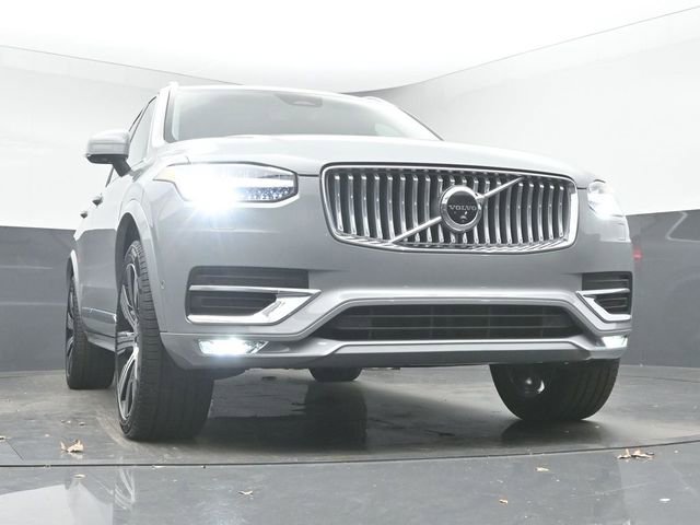 Used 2024 Volvo XC90 B6 Plus w/ Protection Package image 38