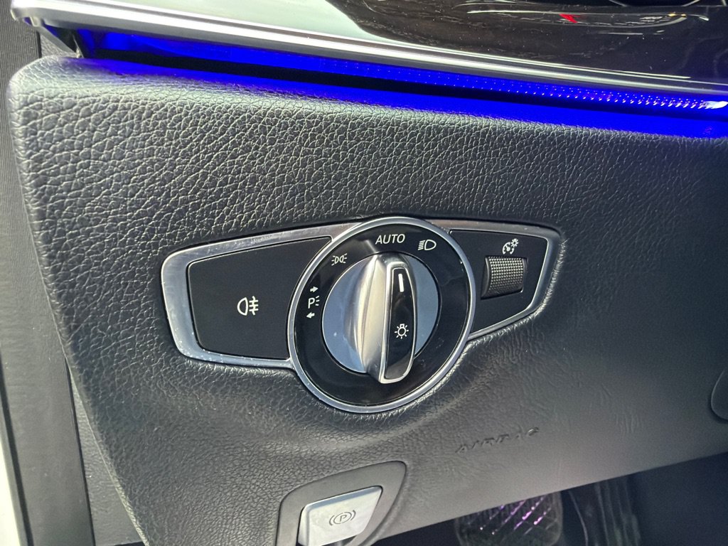 Used 2017 Mercedes-Benz E 300 4MATIC image 47