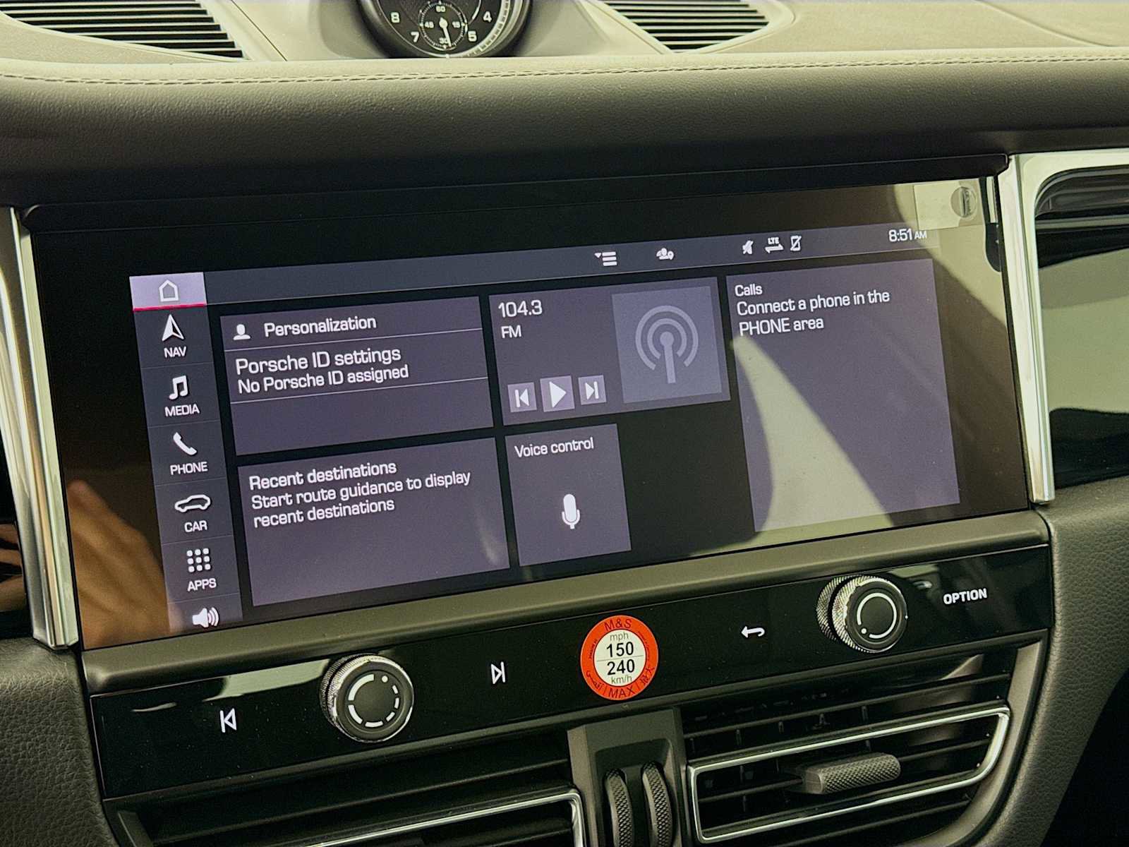 New 2026 Porsche Macan image 18