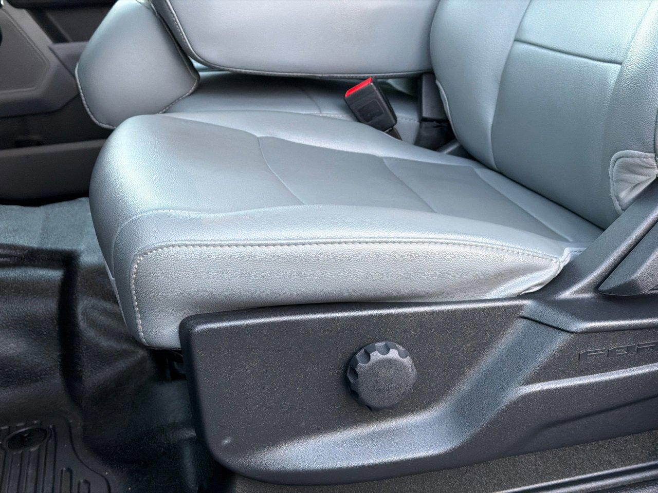 Used 2024 Ford F350 XL image 18