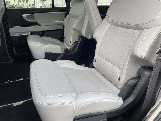 Certified 2025 Ford Expedition Platinum image 25