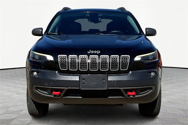 Used 2019 Jeep Cherokee Trailhawk image 3
