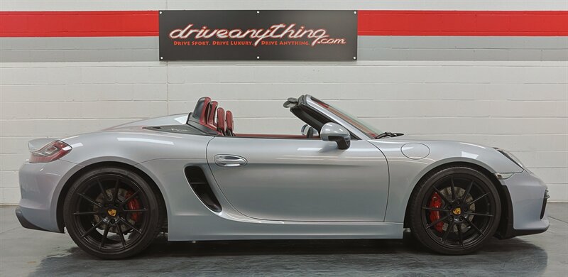 Used 2016 Porsche Boxster Spyder RWD image 28