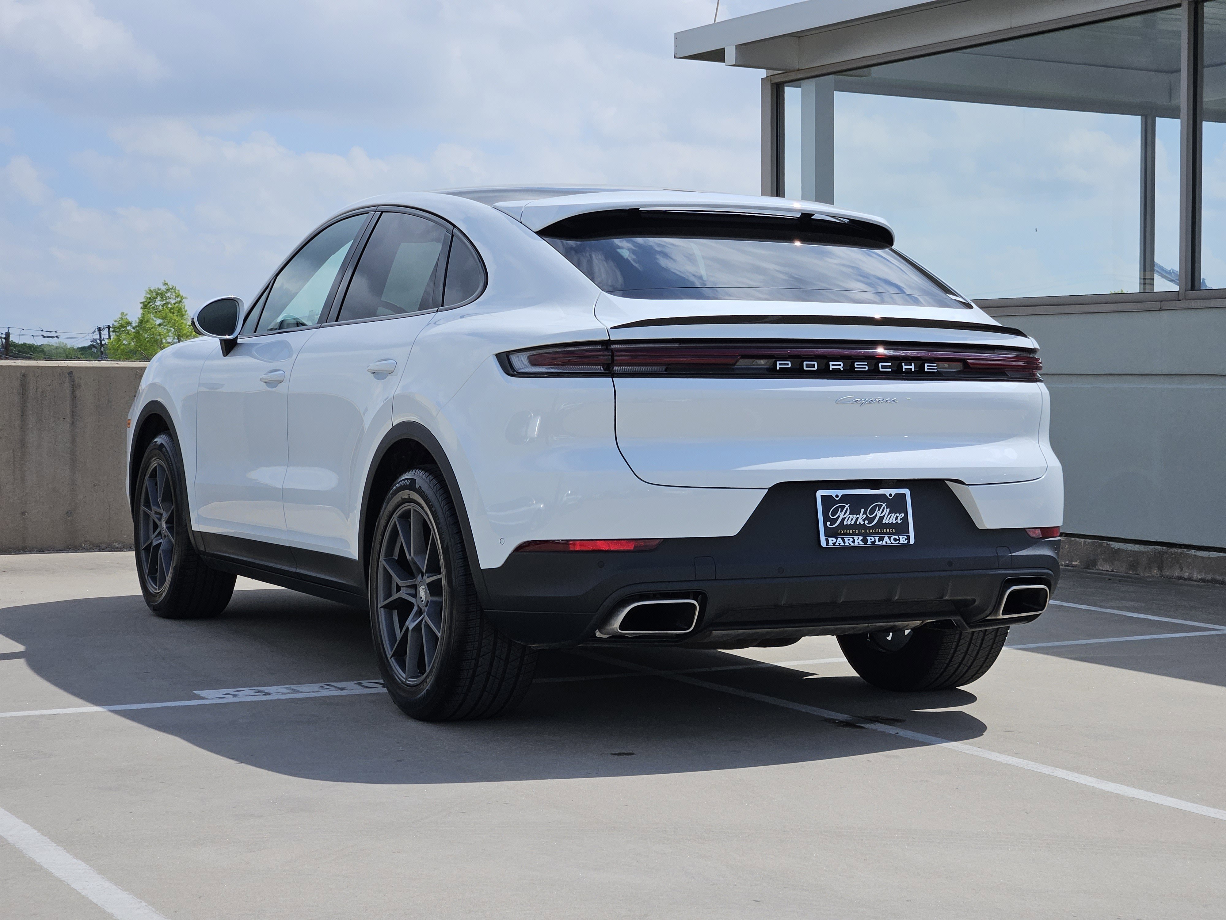 Certified 2026 Porsche Cayenne Coupe image 3