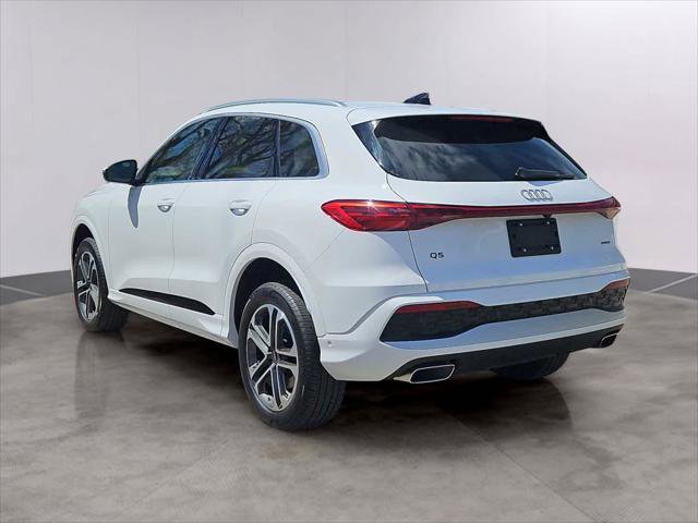Certified 2025 Audi Q5 Premium w/ Convenience Package AWD/4WD image 4