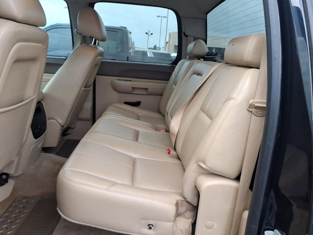 Used 2012 Chevrolet Silverado 1500 LT w/ All-Star Edition AWD/4WD image 7