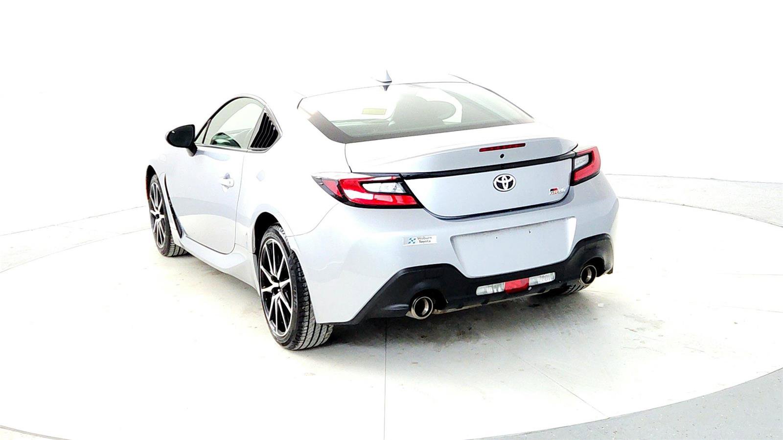 Certified 2025 Toyota GR86 w/ ALL Weather Mat Package (TMS) image 4