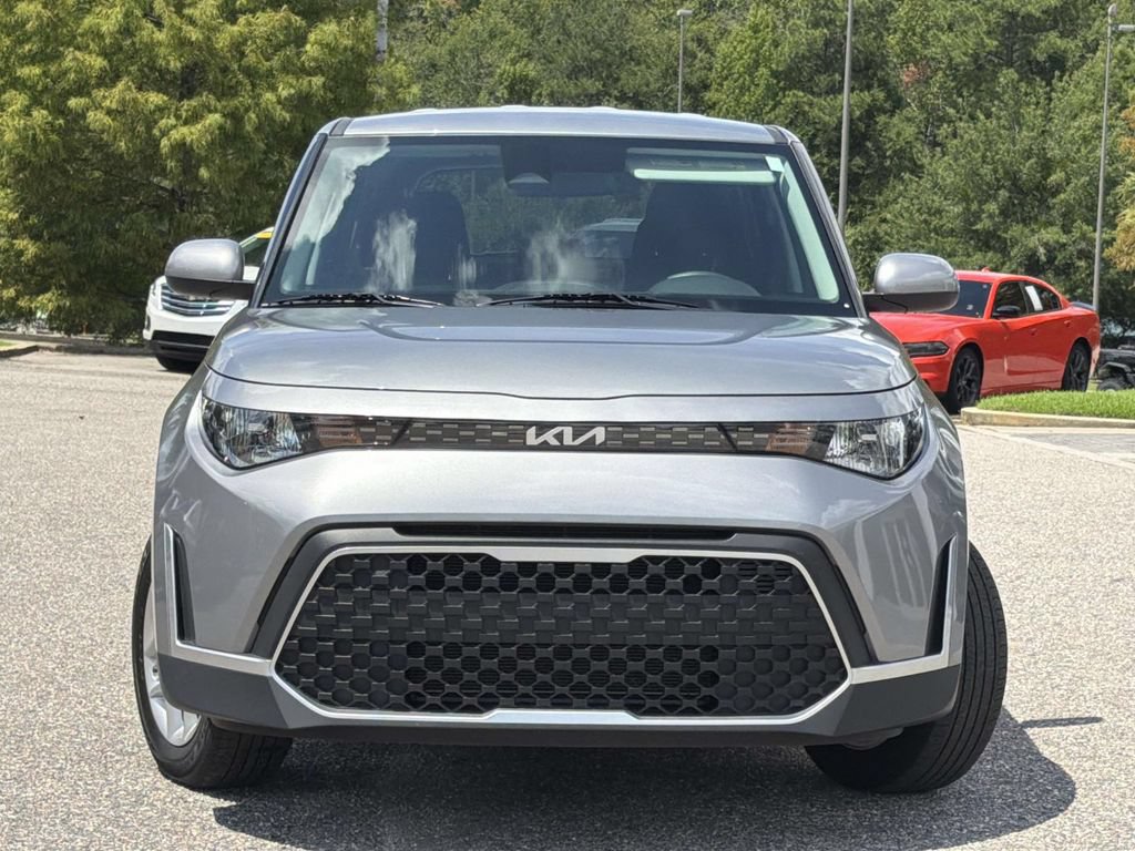Used 2025 Kia Soul LX w/ LX Technology Package FWD image 27