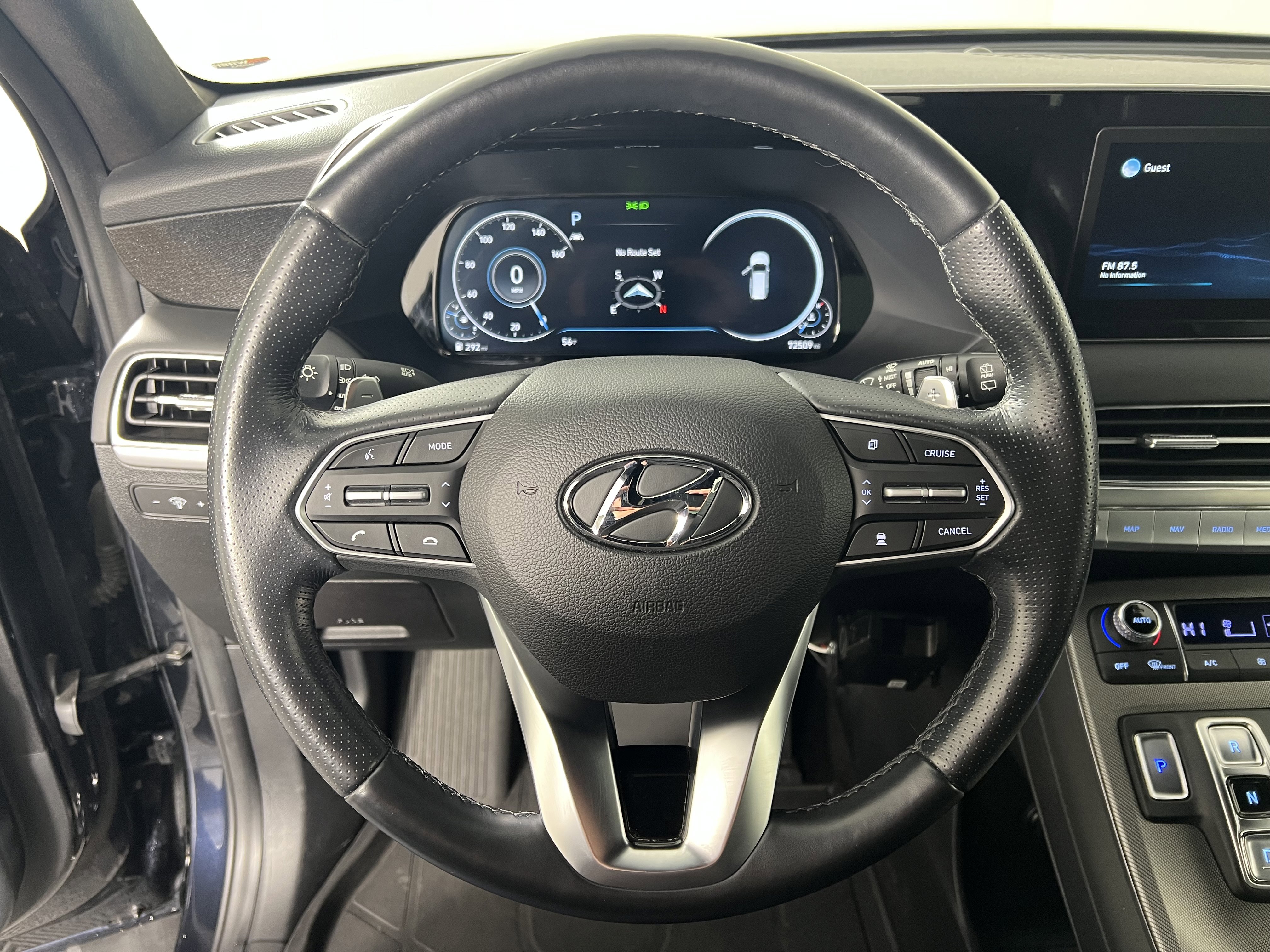 Used 2022 Hyundai Palisade Calligraphy w/ Winter Package image 26