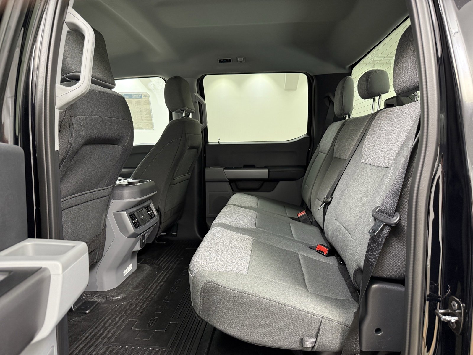 New 2025 Ford F450 XLT w/ XLT Value Package image 18