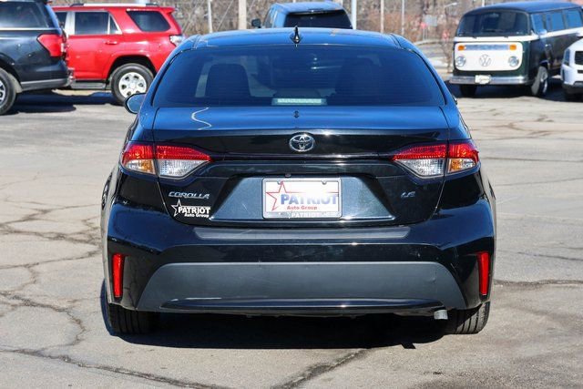 Used 2022 Toyota Corolla LE w/ LE Convenience Package image 4
