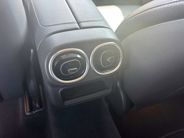Used 2024 Mercedes-Benz GLC 300 image 17
