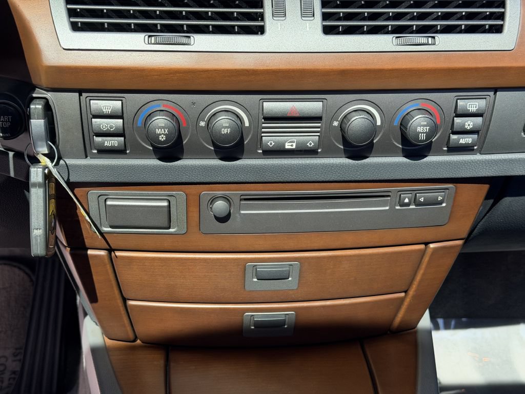 Used 2002 BMW 745i RWD image 40