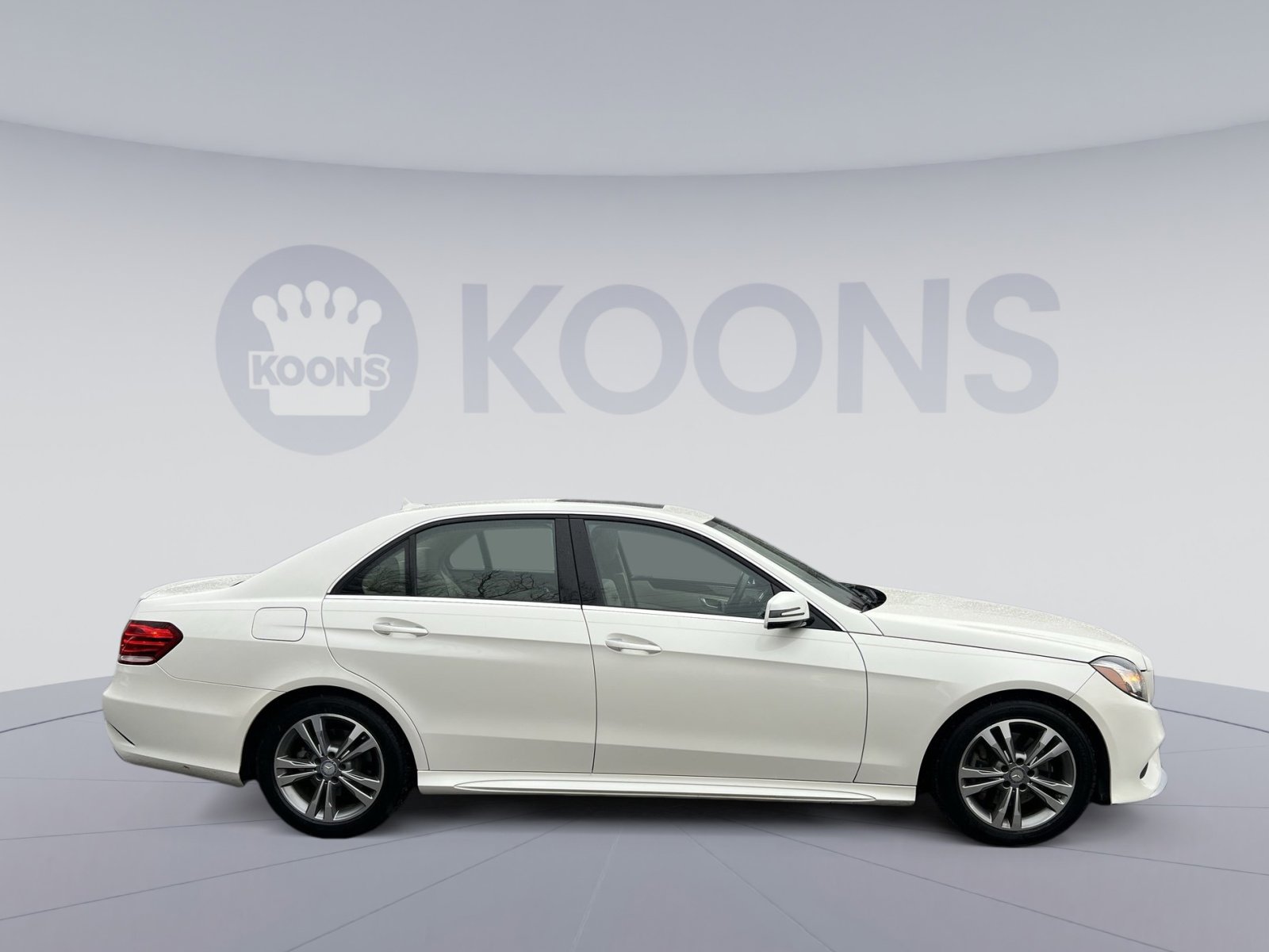 Used 2014 Mercedes-Benz E 350 4MATIC Sedan image 8