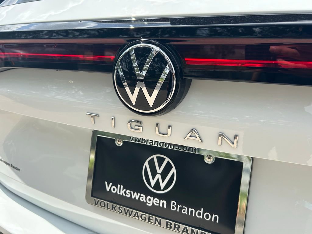 Used 2025 Volkswagen Tiguan S image 20
