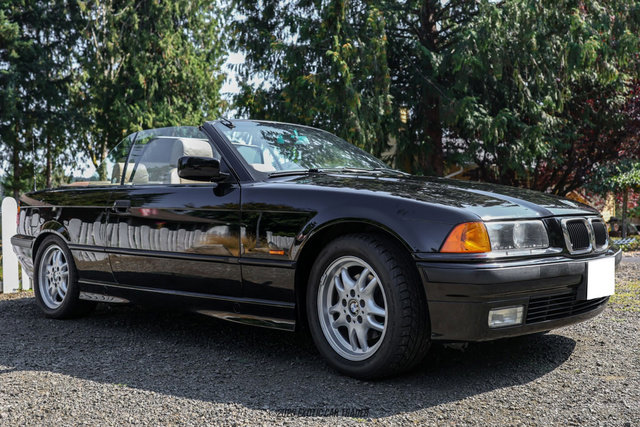 Used 1999 BMW 323i Convertible RWD image 12