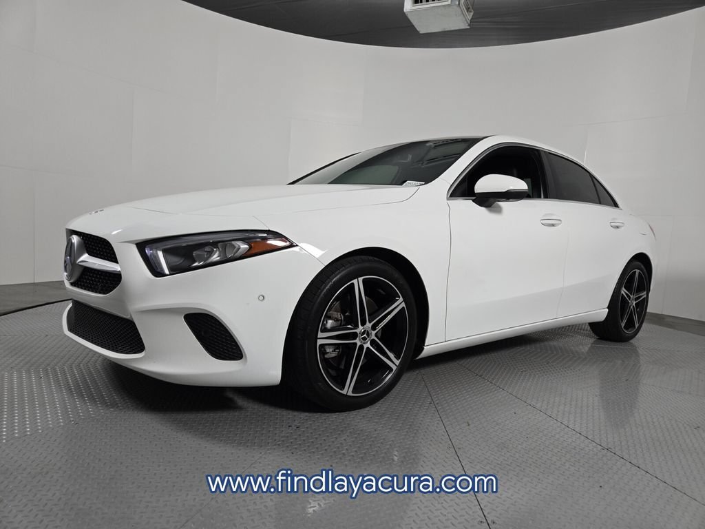 Used 2022 Mercedes-Benz A 220 w/ Premium Package Lite image 2