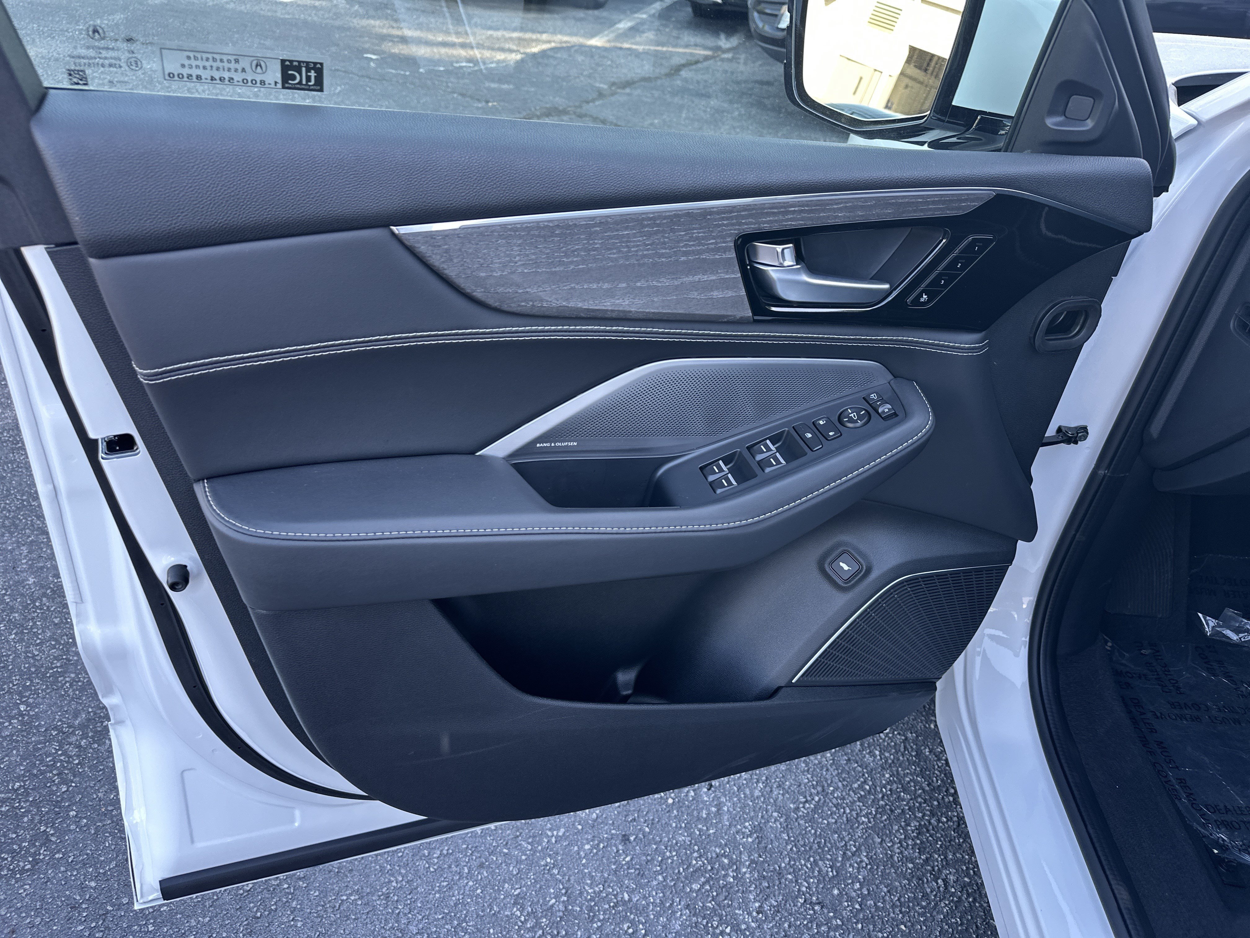New 2026 Acura MDX w/ Advance Package AWD/4WD image 10