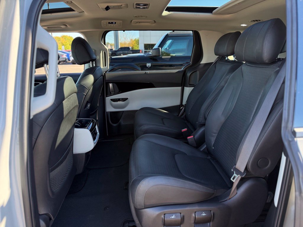 Used 2024 Kia Carnival SX Prestige FWD image 14