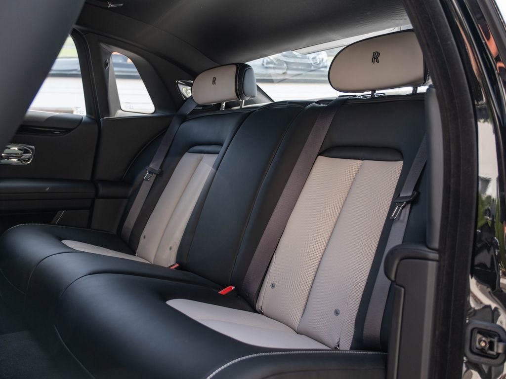 New 2026 Rolls-Royce Ghost AWD/4WD image 8