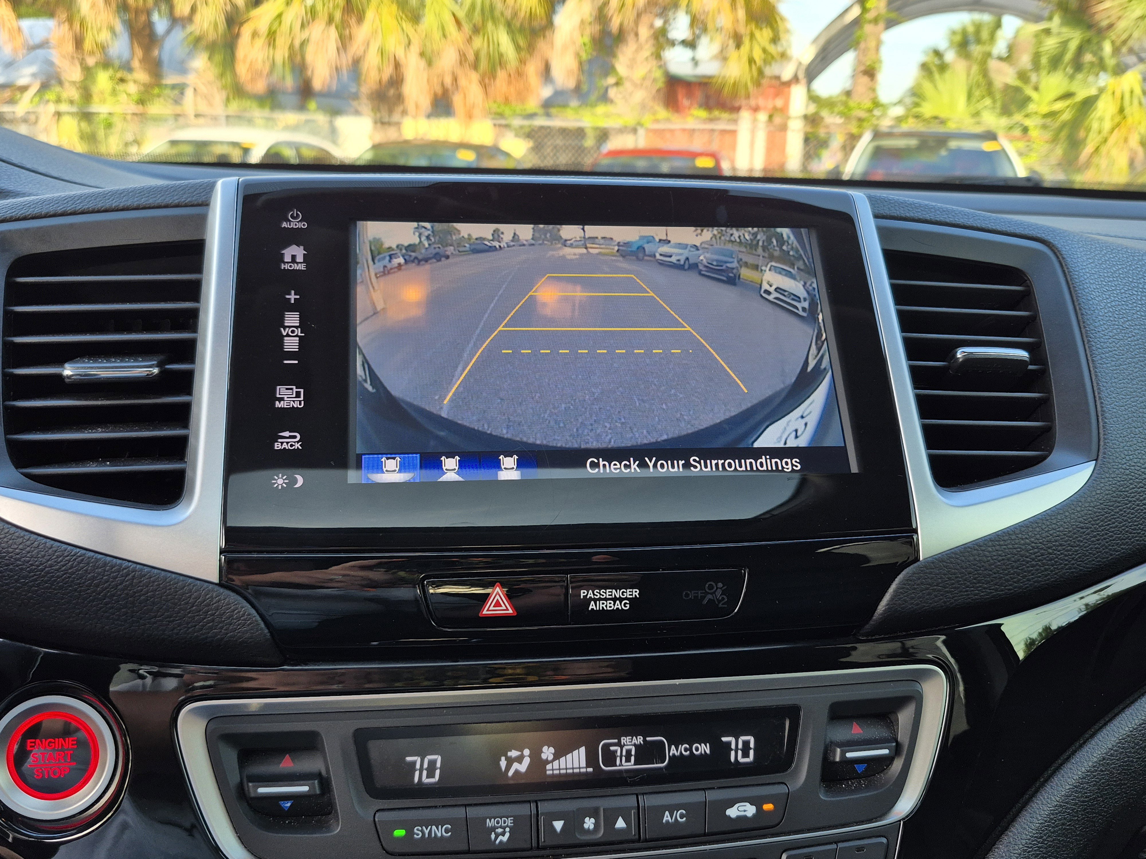 Used 2017 Honda Pilot Touring image 29